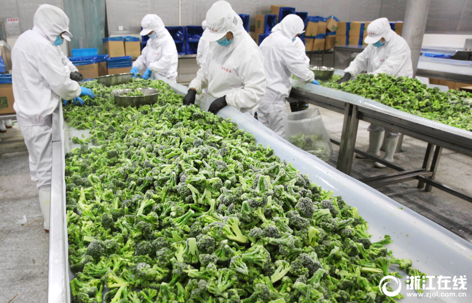温岭:蔬菜精深加工 增加农民收入